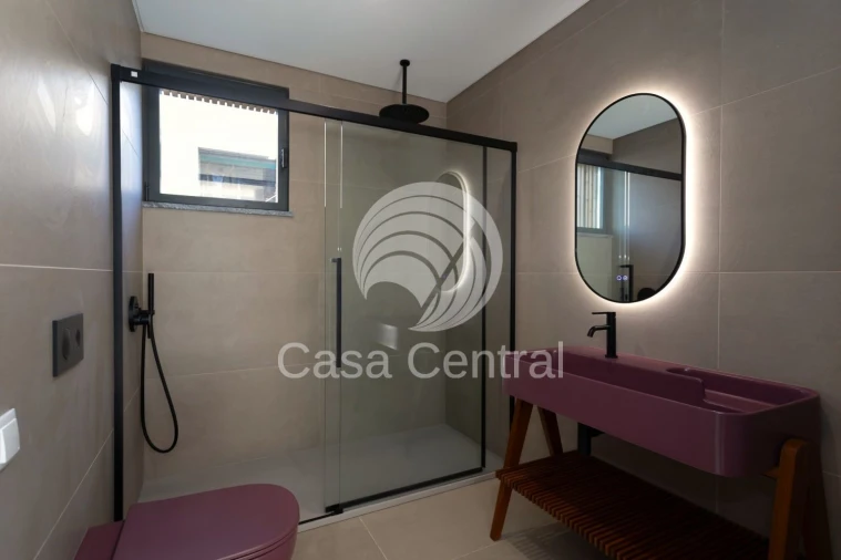 Moradia T5 para Venda em Alcabideche Foto 38