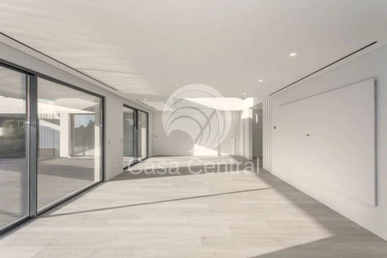 Moradia T5 para Venda em Alcabideche Foto 17