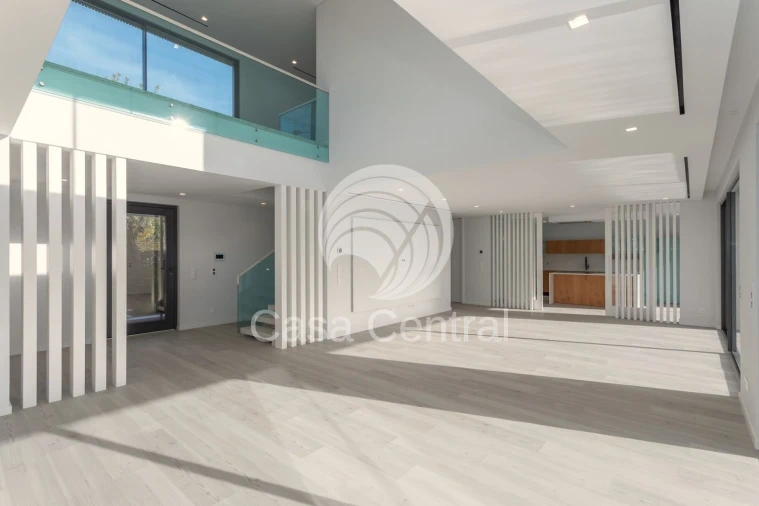 Moradia T5 para Venda em Alcabideche Foto 6