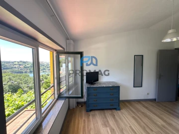 Moradia T3 para Venda em Gondomar (São Cosme), Valbom e Jovim