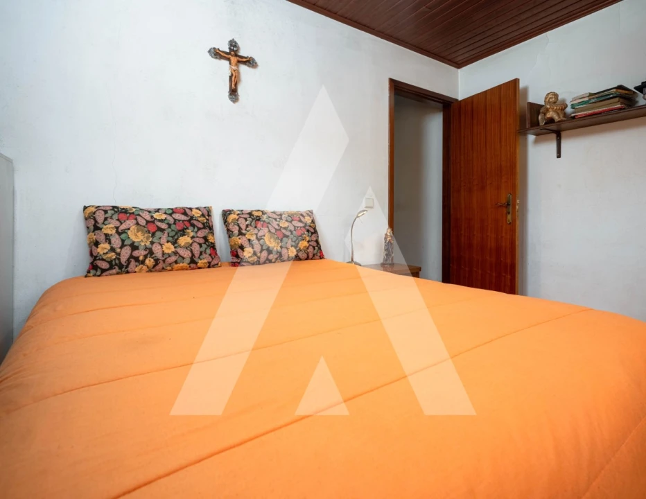 Moradia T2 para Venda em Vacariça Foto 5