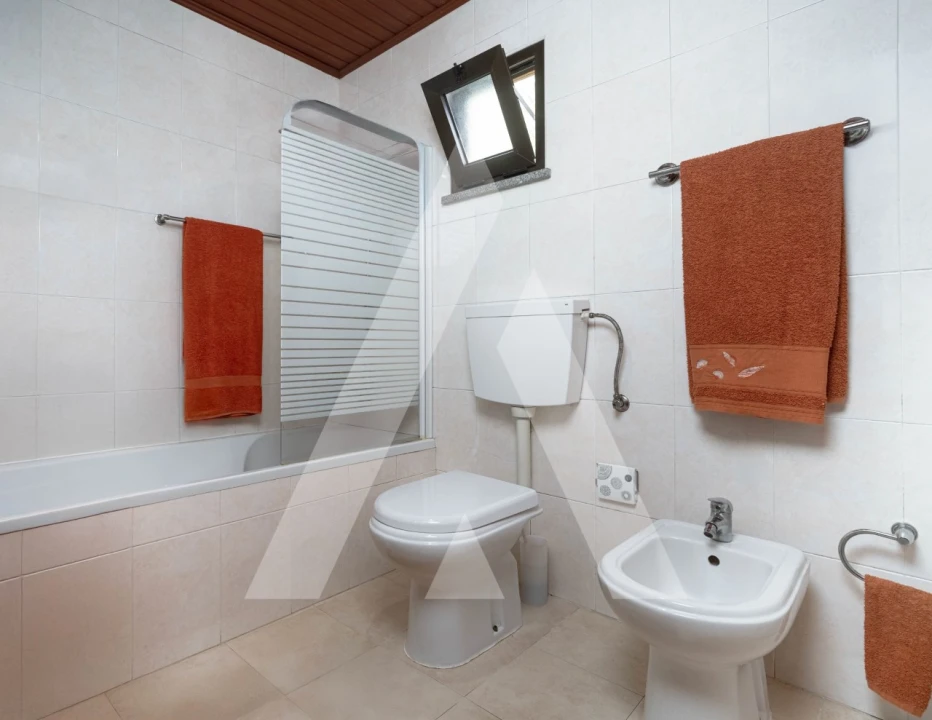 Moradia T2 para Venda em Vacariça Foto 7