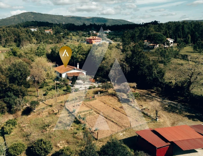 Moradia T2 para Venda em Vacariça Foto 14