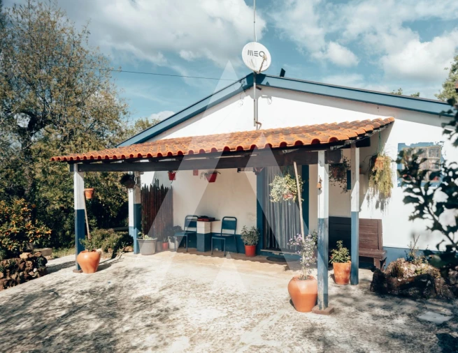 Moradia T2 para Venda em Vacariça Foto 1