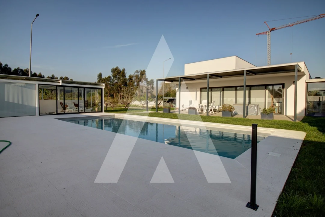 Moradia T4 para Venda em Bustos, Troviscal e Mamarrosa Foto 43