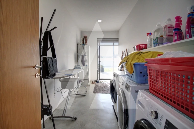 Moradia T4 para Venda em Bustos, Troviscal e Mamarrosa Foto 37