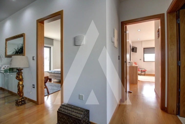 Moradia T4 para Venda em Bustos, Troviscal e Mamarrosa Foto 22