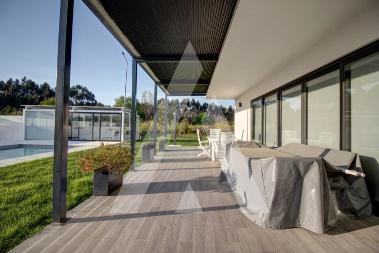 Moradia T4 para Venda em Bustos, Troviscal e Mamarrosa Foto 42