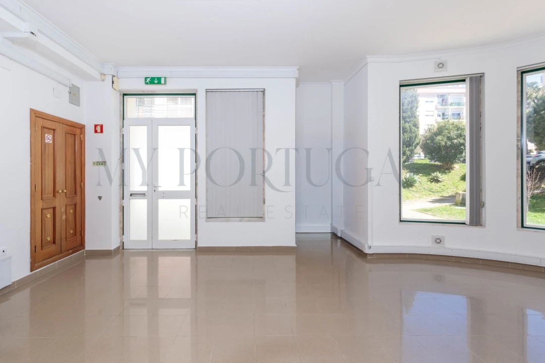 Escritório para Arrendamento em Rio de Mouro Foto 22