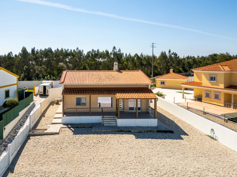 Moradia T3 para Venda em Nadadouro Foto 3