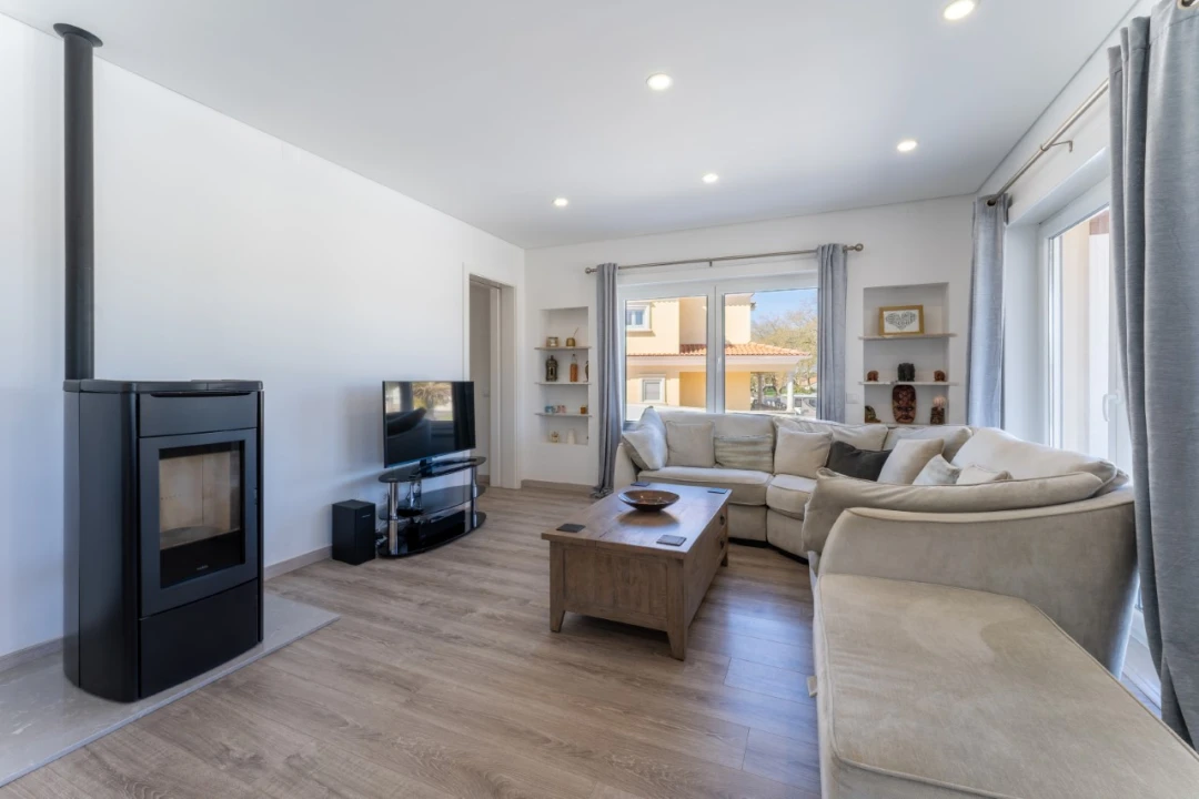 Moradia T3 para Venda em Nadadouro Foto 2