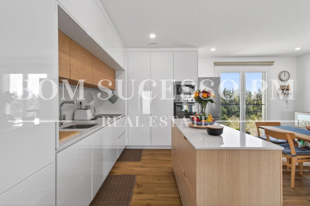 Moradia T3 para Venda em Bombarral e Vale Covo Foto 9