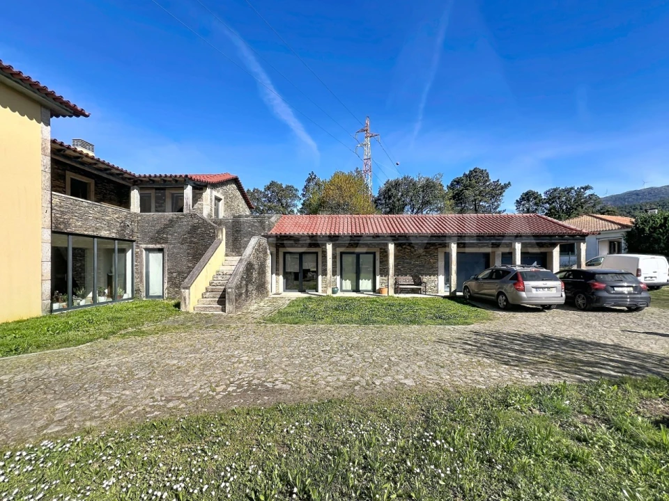 Moradia T5 para Venda em Gondar e Orbacém Foto 2