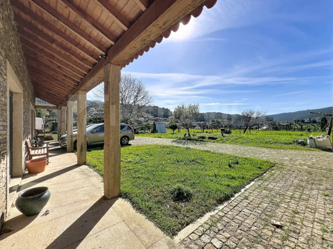 Moradia T5 para Venda em Gondar e Orbacém Foto 4