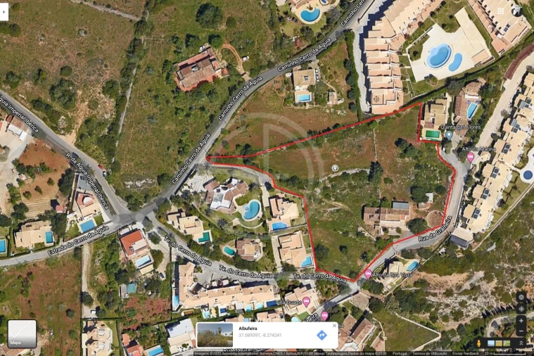 Terreno para Venda em Albufeira e Olhos de Água