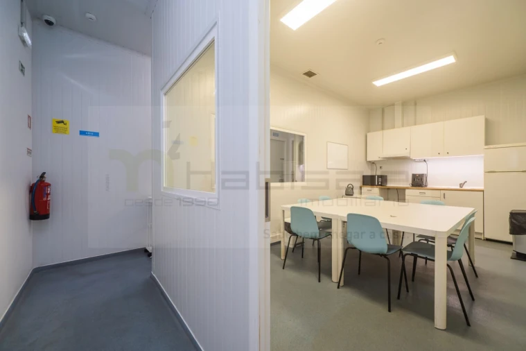 Armazém para Venda em Vialonga Foto 29