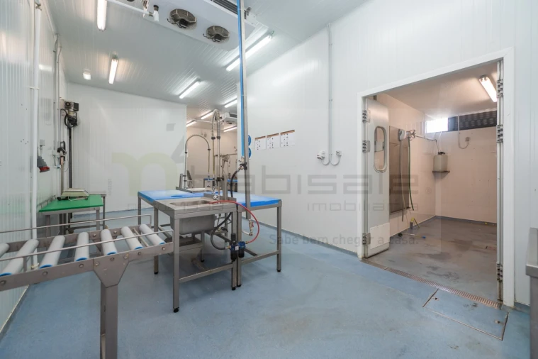 Armazém para Venda em Vialonga Foto 49