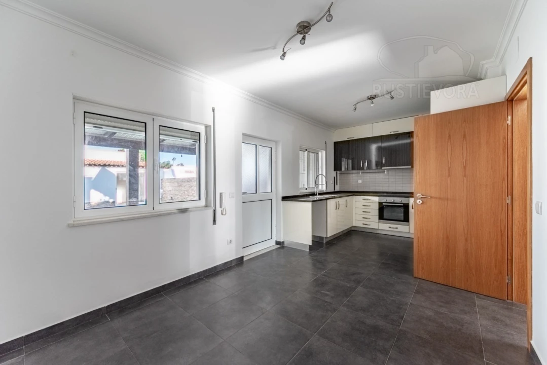 Moradia T3 para Venda em Malagueira e Horta das Figueiras Foto 4