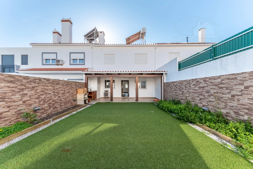 Moradia T3 para Venda em Malagueira e Horta das Figueiras Foto 15