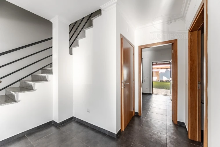 Moradia T3 para Venda em Malagueira e Horta das Figueiras Foto 10