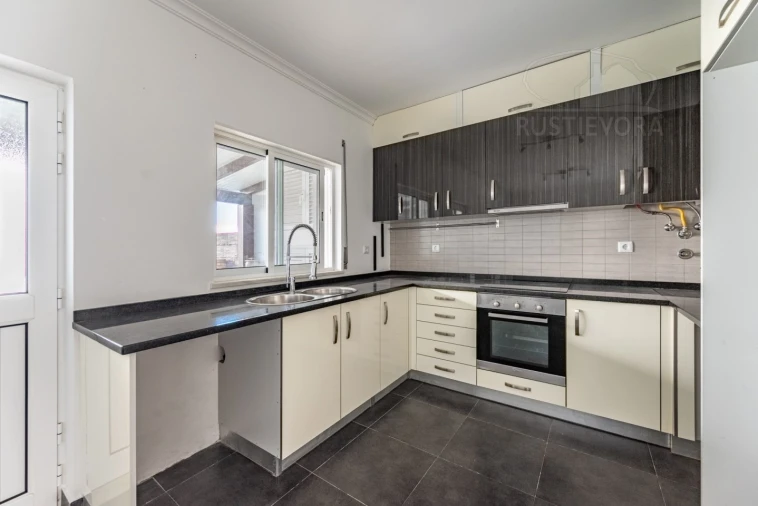 Moradia T3 para Venda em Malagueira e Horta das Figueiras Foto 11