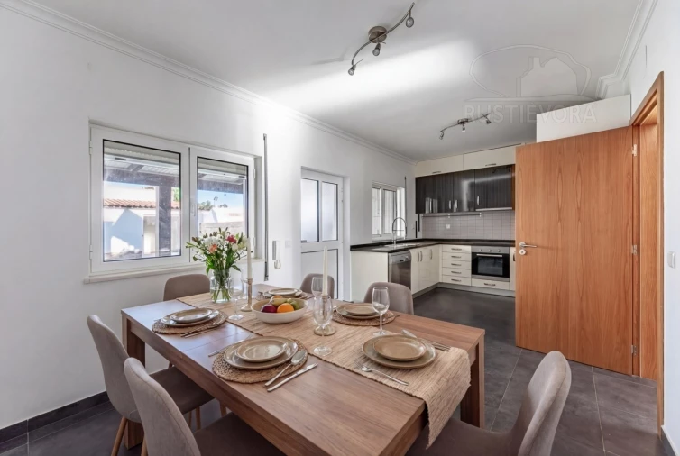 Moradia T3 para Venda em Malagueira e Horta das Figueiras Foto 3