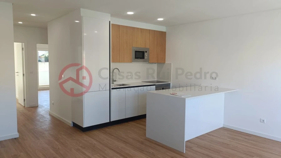 Apartamento T2 para Arrendamento em Laranjeiro e Feijó Foto 2