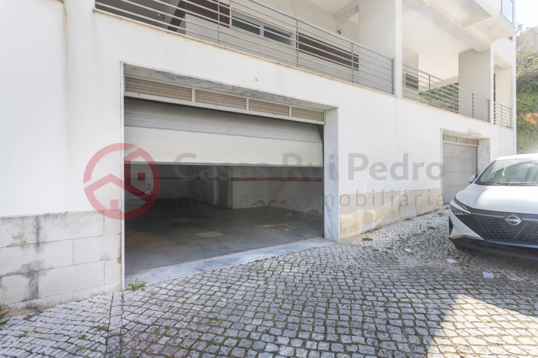 Apartamento T2 para Arrendamento em Laranjeiro e Feijó Foto 12