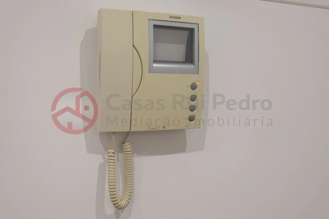 Apartamento T2 para Arrendamento em Laranjeiro e Feijó Foto 30