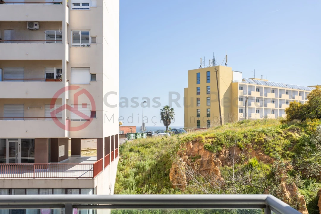 Apartamento T2 para Arrendamento em Laranjeiro e Feijó Foto 35