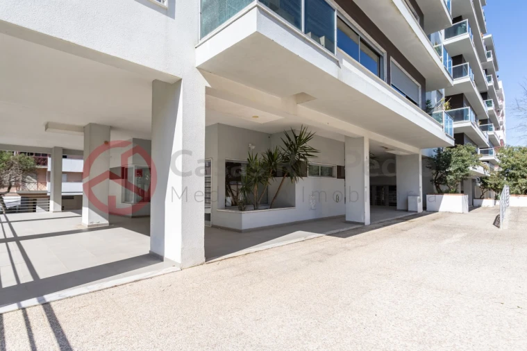 Apartamento T2 para Arrendamento em Laranjeiro e Feijó Foto 8