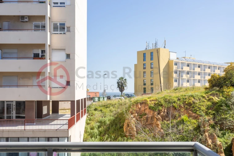 Apartamento T2 para Arrendamento em Laranjeiro e Feijó Foto 35