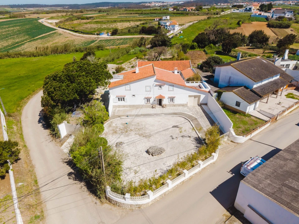 Moradia T2 para Venda em Atouguia da Baleia Foto 1