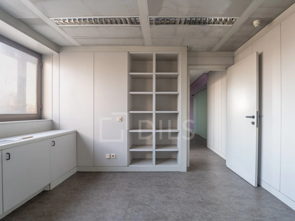 Escritório para Arrendamento em Lordelo do Ouro e Massarelos Foto 20