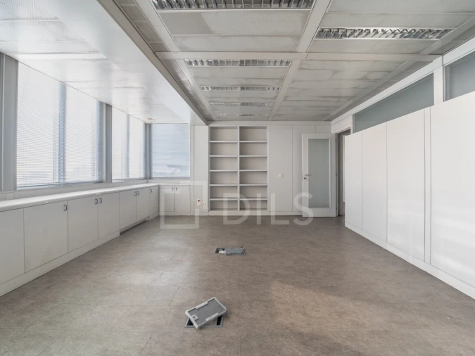 Escritório para Arrendamento em Lordelo do Ouro e Massarelos Foto 4