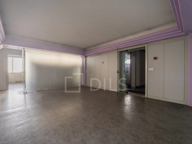 Escritório para Arrendamento em Lordelo do Ouro e Massarelos Foto 11