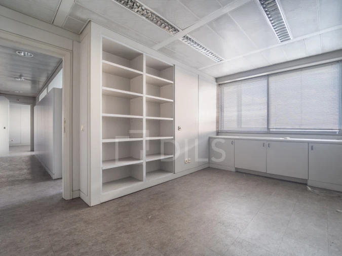 Escritório para Arrendamento em Lordelo do Ouro e Massarelos Foto 15