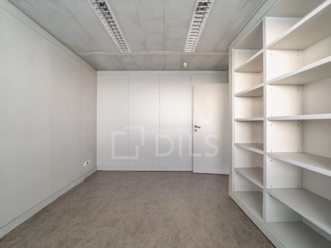 Escritório para Arrendamento em Lordelo do Ouro e Massarelos Foto 16