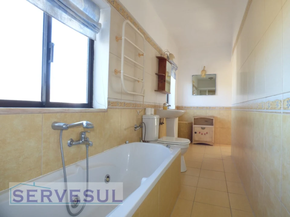 Moradia T4 para Venda em São Bartolomeu de Messines Foto 30