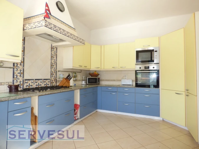 Moradia T4 para Venda em São Bartolomeu de Messines Foto 3