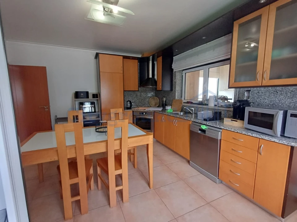 Moradia T4 para Venda em Bajouca Foto 8