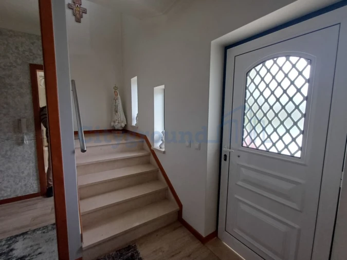 Moradia T4 para Venda em Bajouca Foto 7