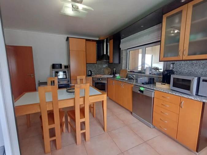 Moradia T4 para Venda em Bajouca Foto 8