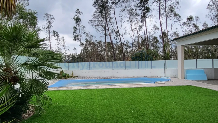 Moradia T4 para Venda em Bajouca Foto 25