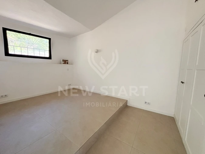 Moradia T3 para Venda em Santa Barbara de Nexe Foto 9