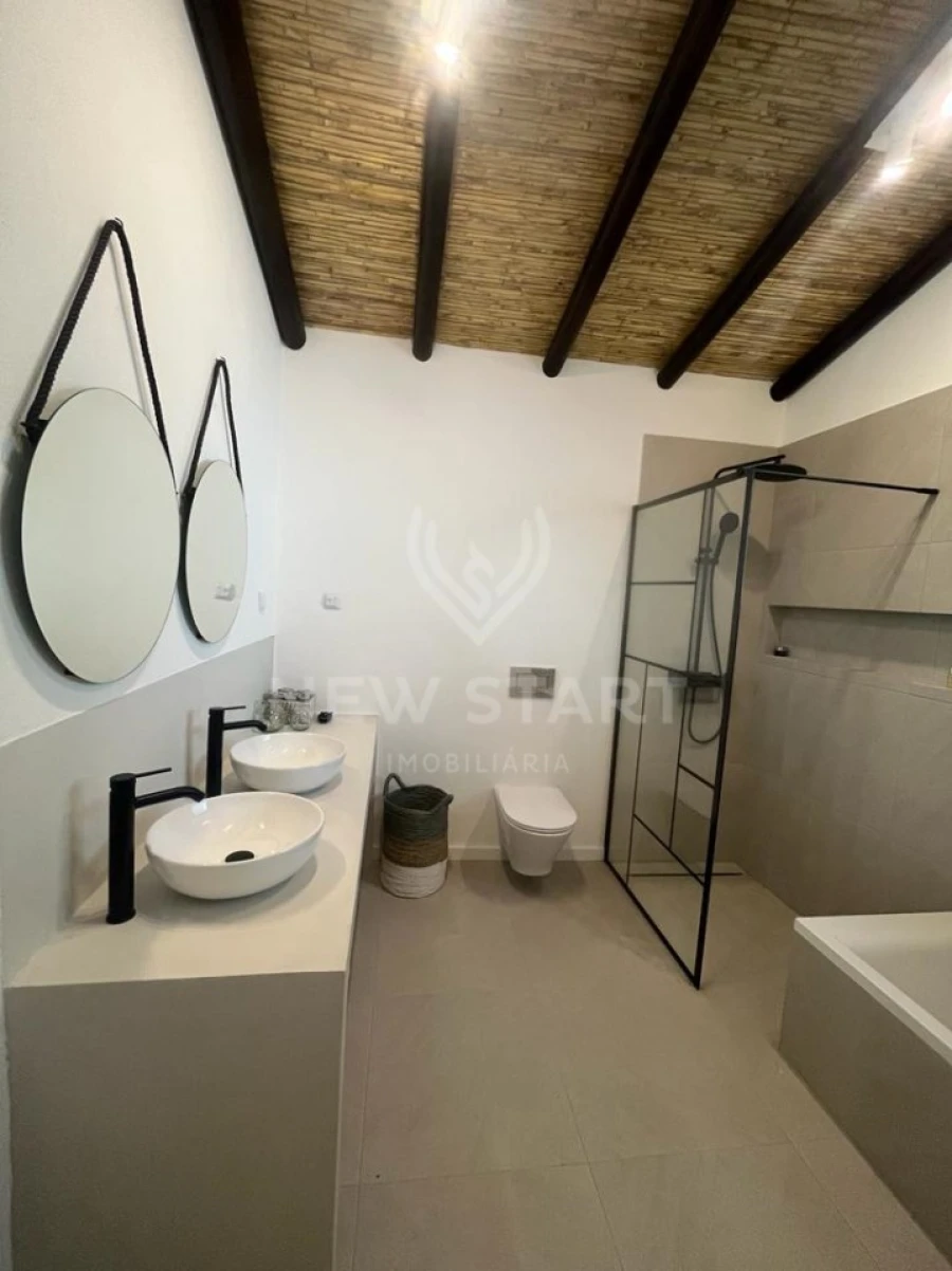 Moradia T3 para Venda em Santa Barbara de Nexe Foto 13