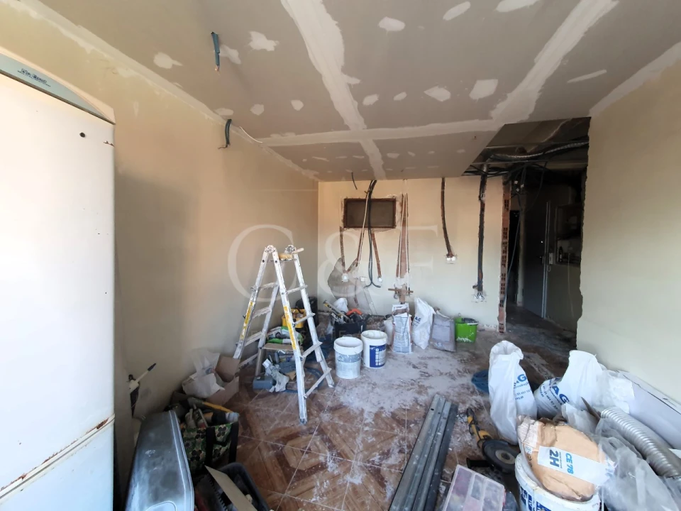 Apartamento T2 para Venda em Odivelas Foto 2