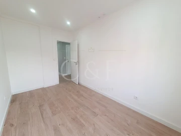 Apartamento T3 para Venda em Odivelas