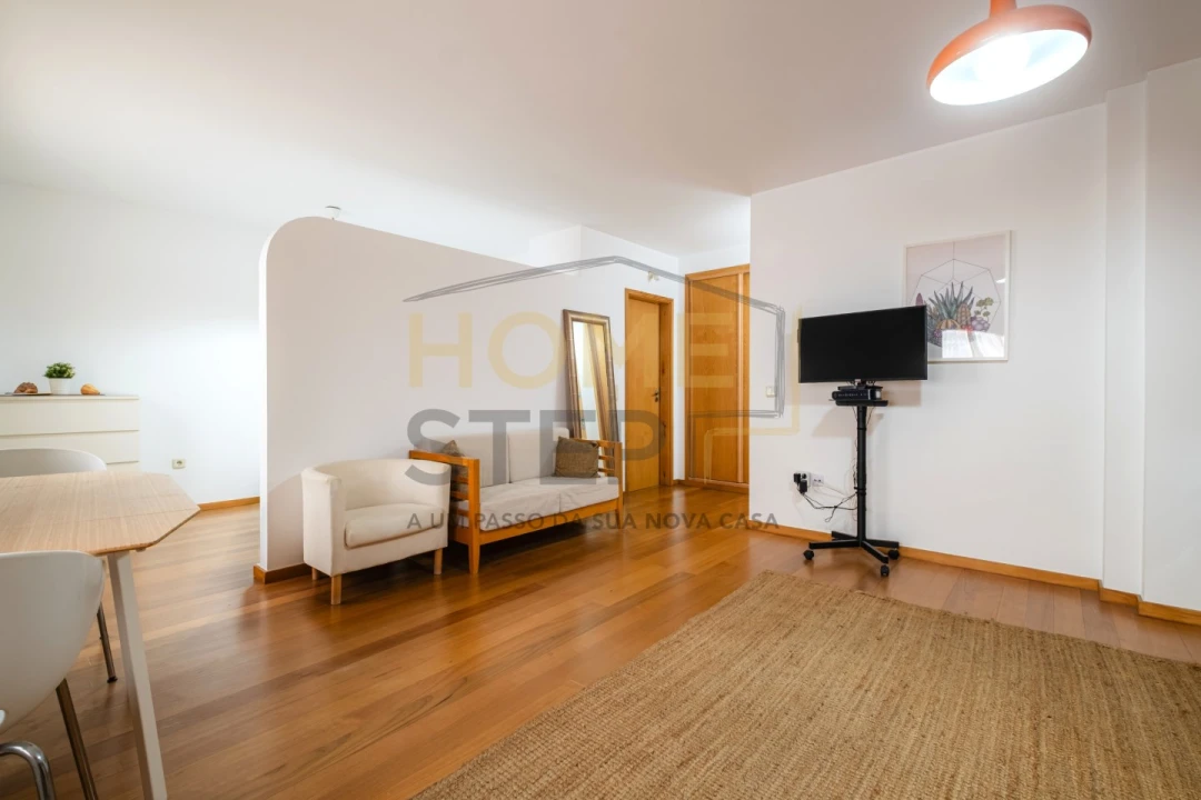Apartamento para Venda em Cedofeita, Santo Ildefonso, Sé, Miragaia, São Nicolau e Vitória Foto 1
