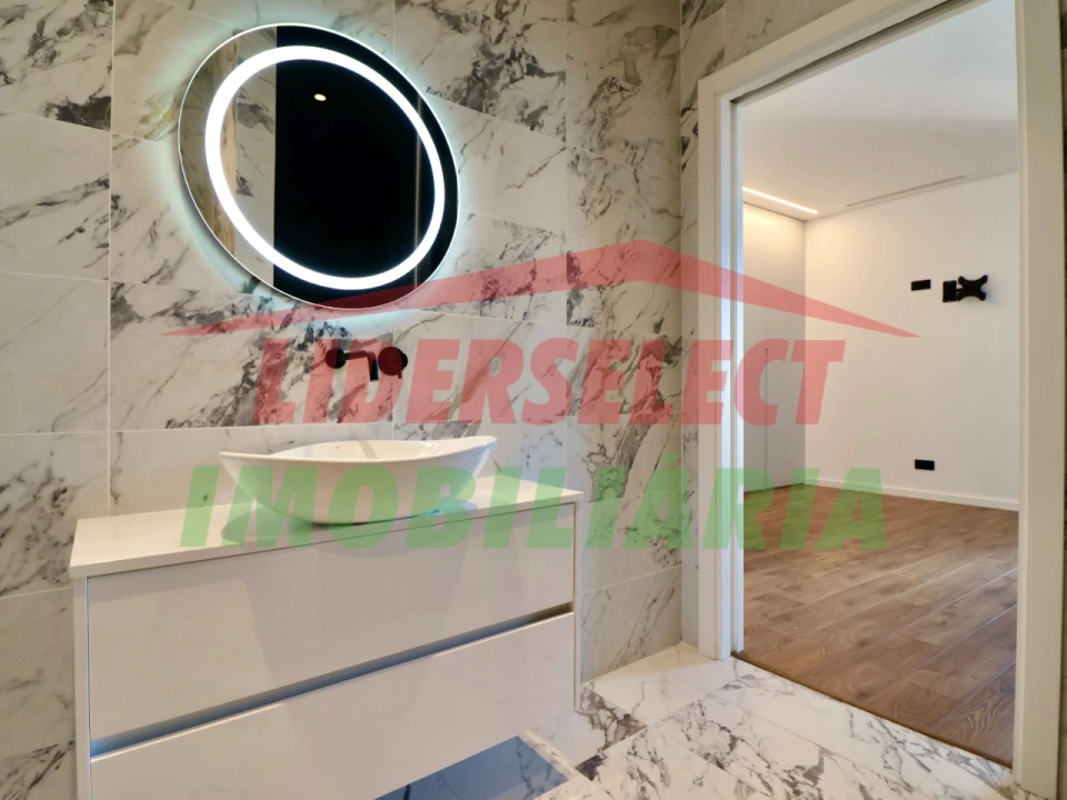 Apartamento T3 para Venda em Lourinhã e Atalaia Foto 23